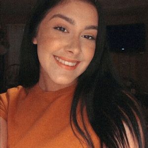 Meet your Posher, Riane